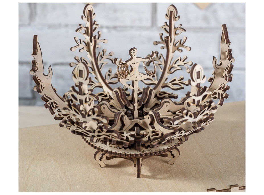 Ugears 3D drevené mechanické puzzle Kvetina