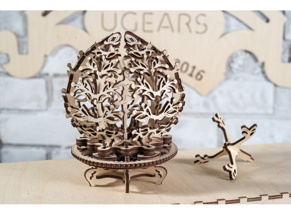 Ugears 3D drevené mechanické puzzle Kvetina