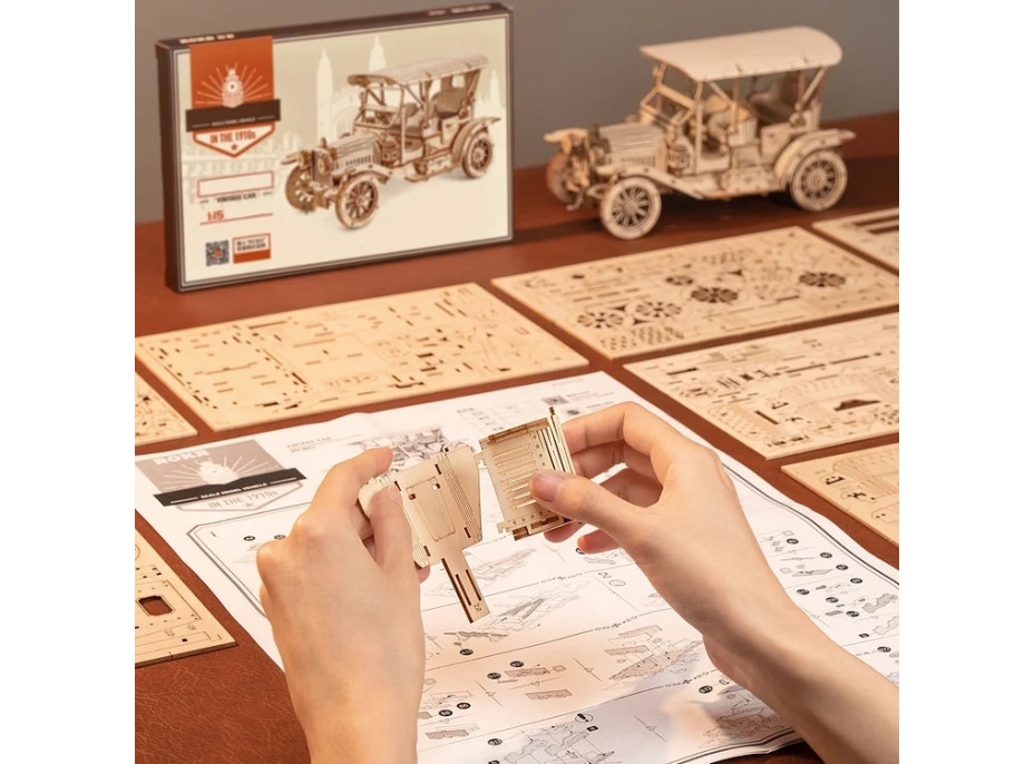 RoboTime Drevené 3D puzzle Historické auto - Vintage car
