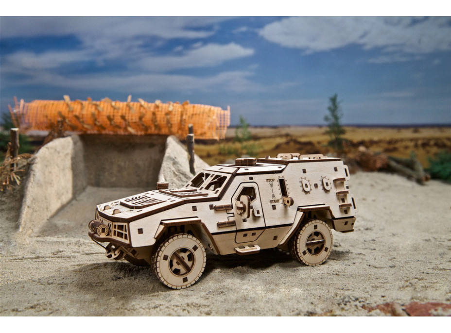 Ugears 3D drevené mechanické puzzle Dozor-B Combat Vehicle
