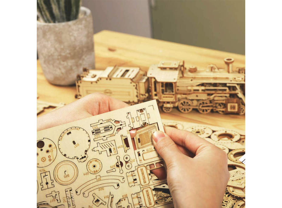 RoboTime drevené 3D puzzle Parná lokomotíva