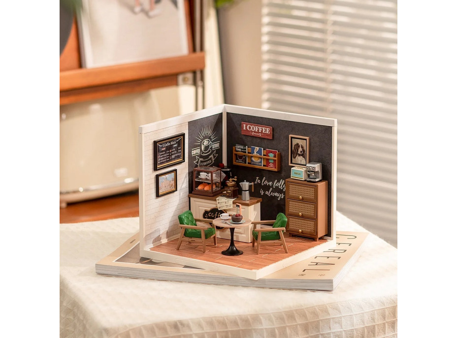 RoboTime miniatúra domčeka Kaviareň inšpiráciou