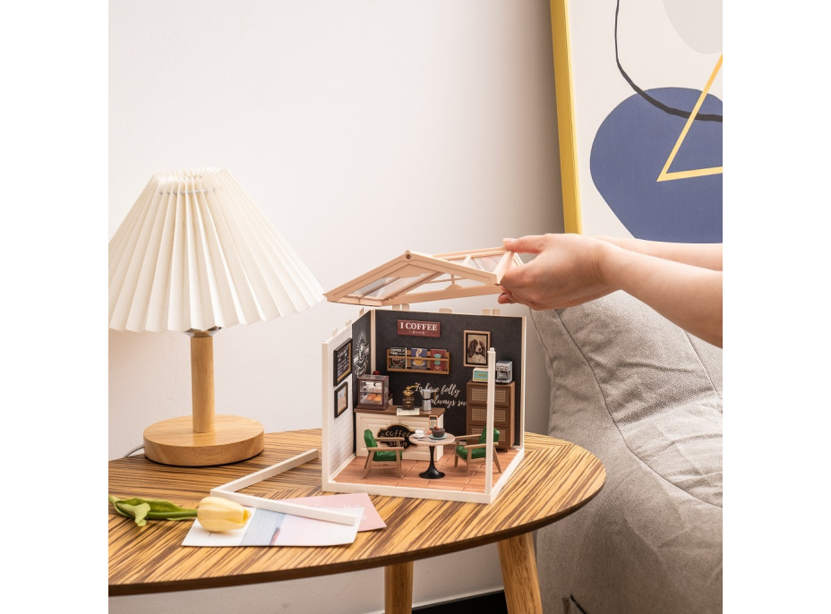 RoboTime miniatúra domčeka Kaviareň inšpiráciou