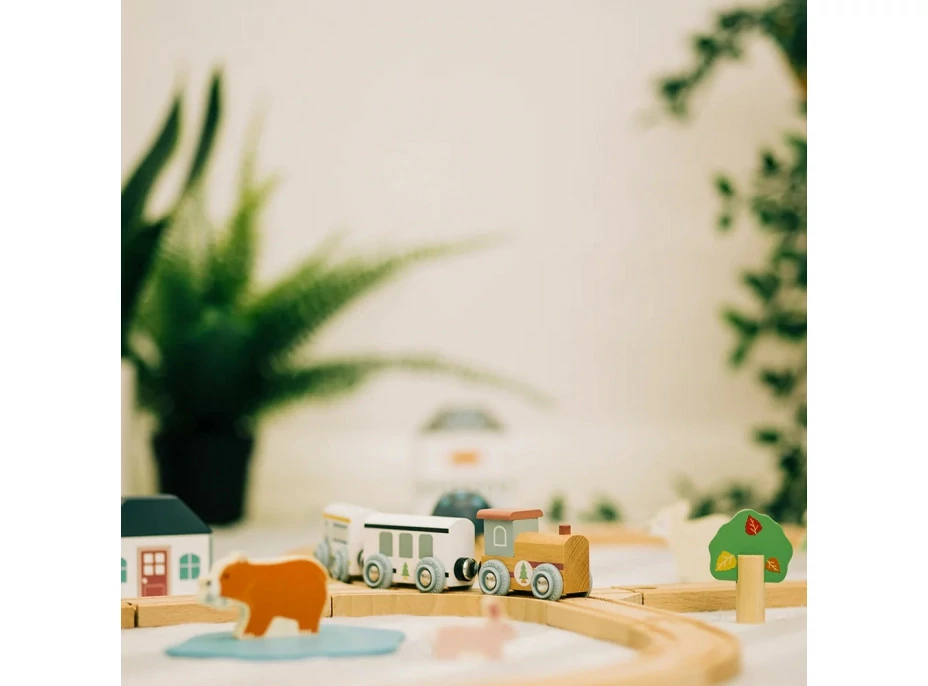 Bigjigs Toys Drevená vláčikodráha pri lese