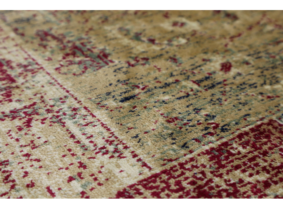 Kusový koberec Isphahan 84600 Red