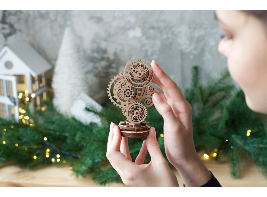 UGEARS 3D puzzle Steampunkové hodiny 2.0, 40 dielikov
