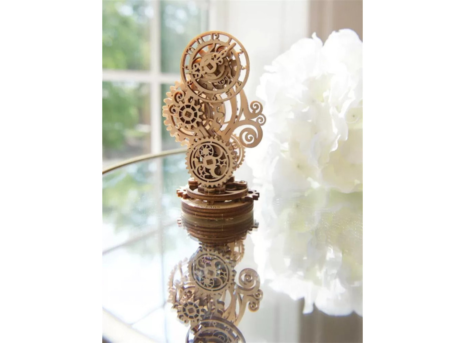 UGEARS 3D puzzle Steampunkové hodiny 2.0, 40 dielikov