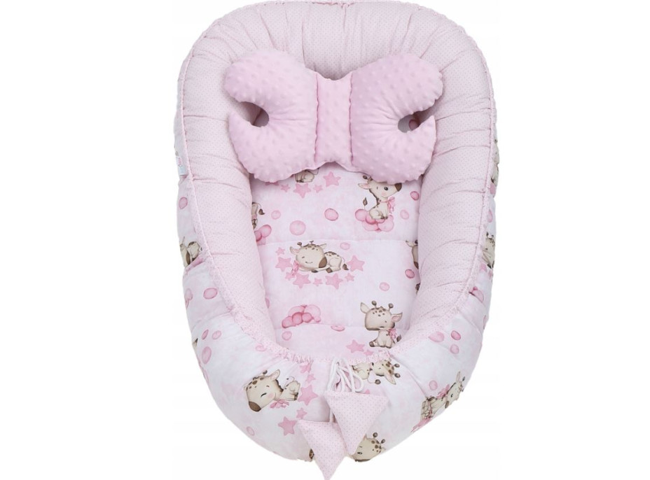 Obojstranné hniezdočko (kokon) pre bábätko - BABYMAM PREMIUM set 7v1 - Ružová žirafa so svetloružovou minkou