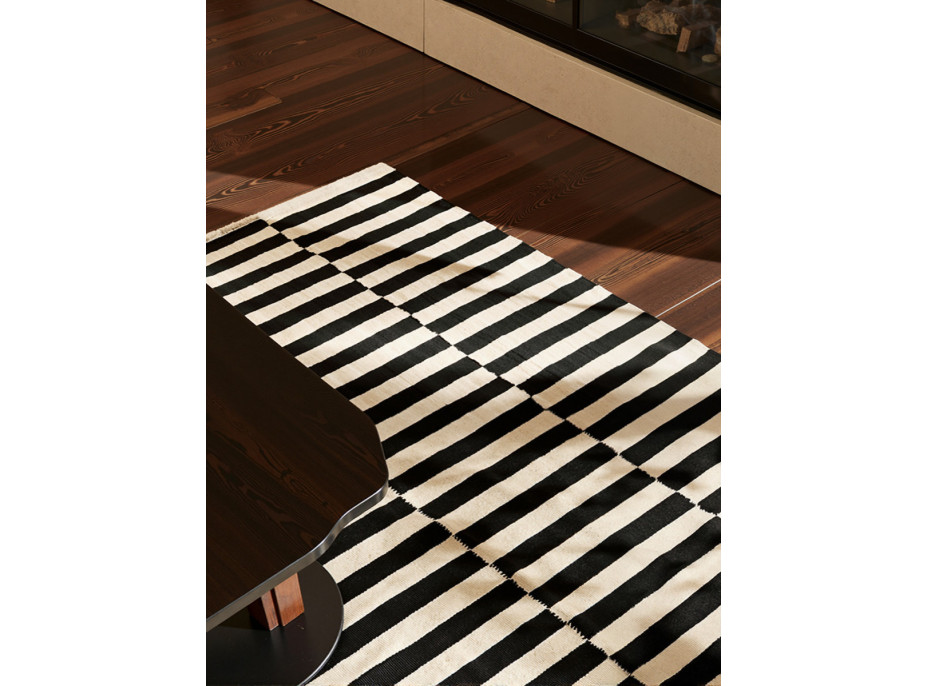 Kusový koberec Donna 106207 Black White