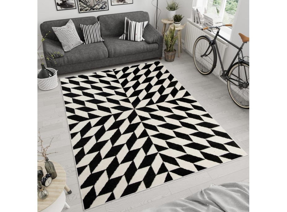 Kusový koberec MAROKO Geometric - čierny/biely