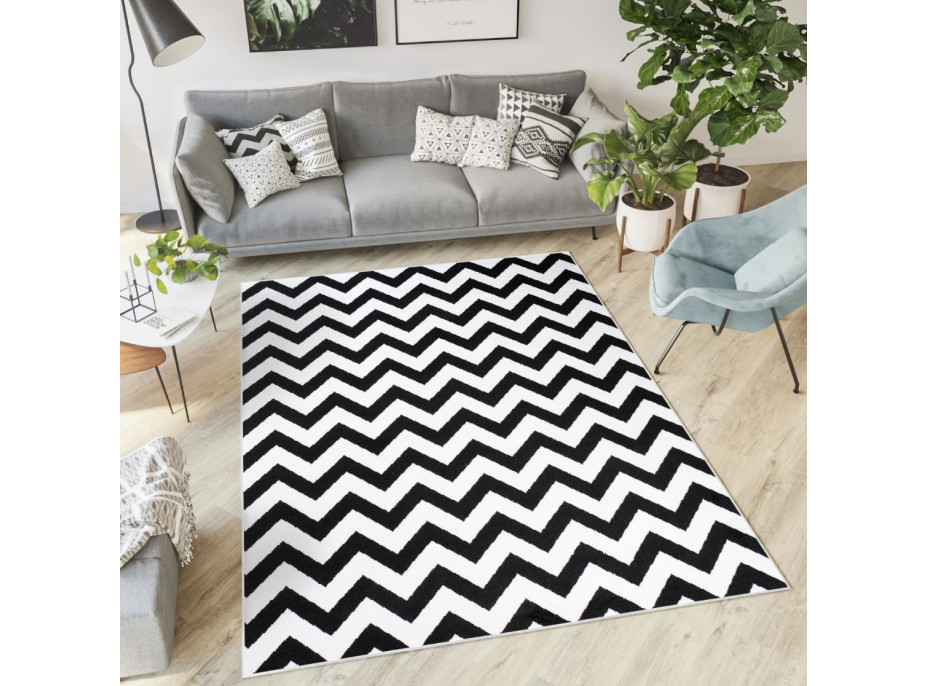 Kusový koberec TAPIS Cik cak - čierny/biely