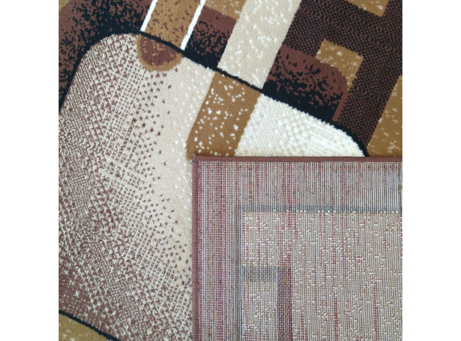 Kusový koberec ALPHA Slide - hnedý