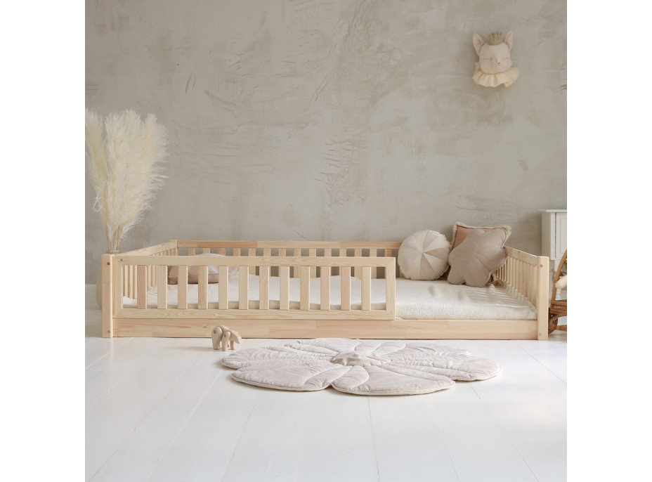Detská Montessori posteľ z masívu borovice Basic LOVE - 200x140 cm