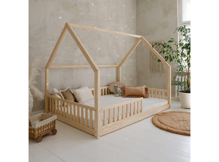 Detská domčeková Montessori posteľ z masívu borovice BIANCO - 200x140 cm