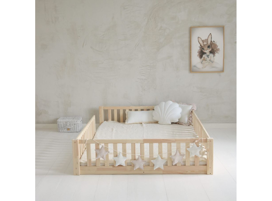 Detská Montessori posteľ z masívu borovice Basic LOVE - 200x140 cm
