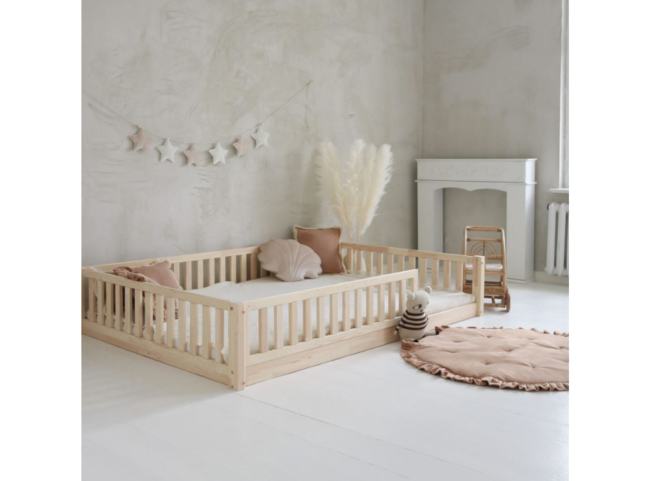 Detská Montessori posteľ z masívu borovice Basic LOVE - 200x140 cm