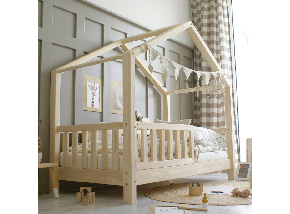 Detská domčeková posteľ z masívu borovice Bedhouse FENCE (so šuplíkom/s prístelkou) - 200x90 cm