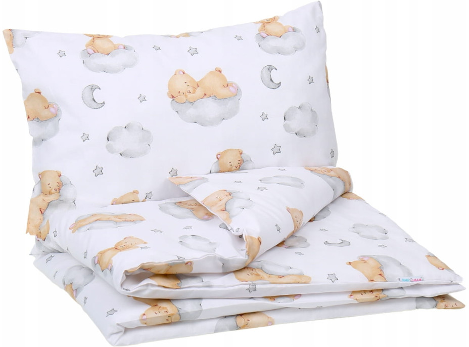 Detské bavlnené obliečky do postieľky 135x100 cm BABYMAM PREMIUM - Medvedík v oblakoch