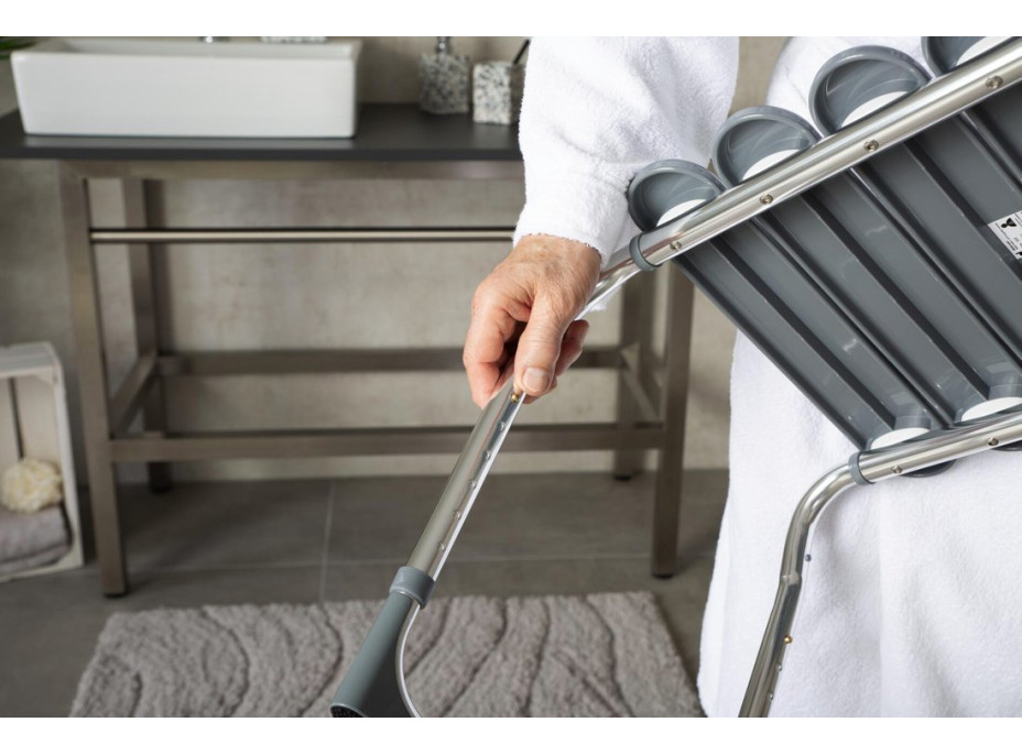 Ridder HANDICAP kúpeľňová stolička, výškovo nastaviteľná, chróm / biela A172101