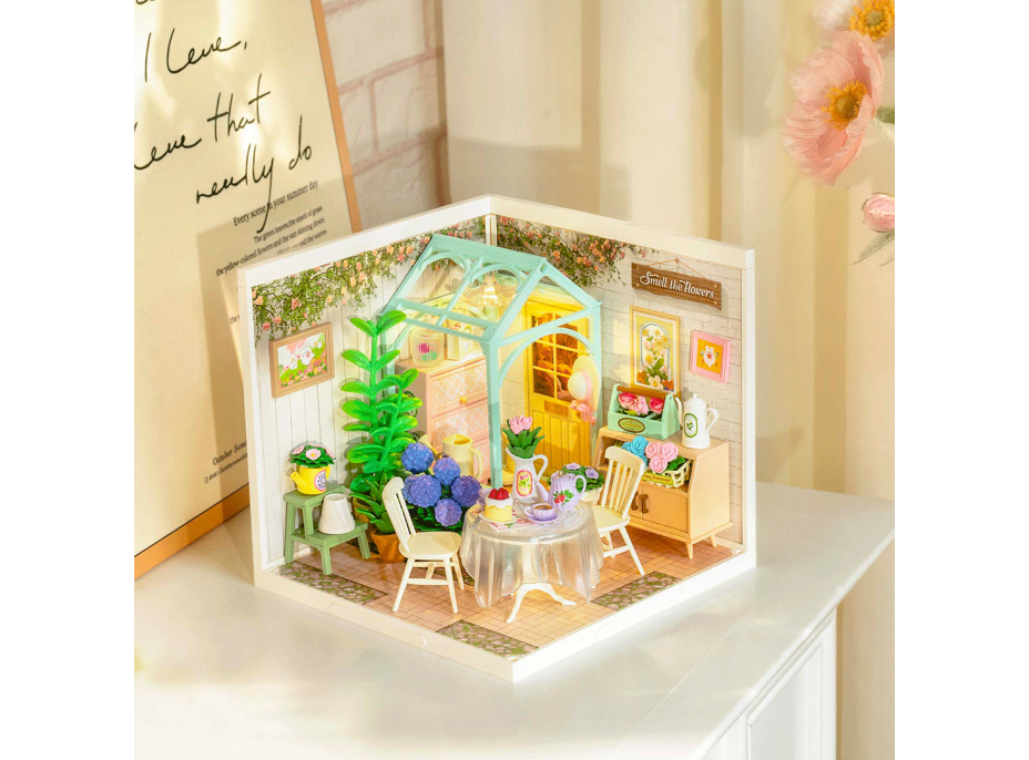 ROBOTIME Rolife DIY House: Zimná záhrada s LED osvetlením 151 dielikov