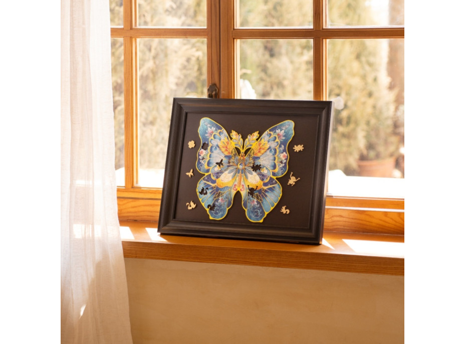 RoboTime Drevené puzzle Motýľ Morpho Helena