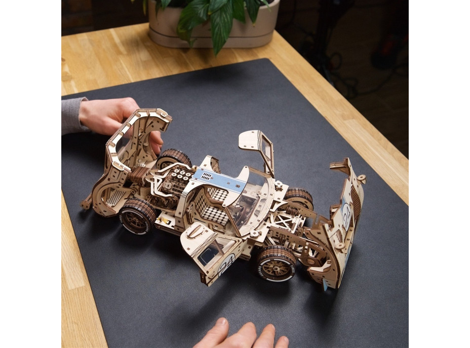Ugears 3D drevené mechanické puzzle UGT-24 Endurance Racer