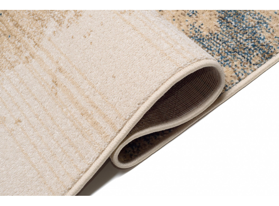 Kusový koberec RIVOLI Clouds - béžový/modrý