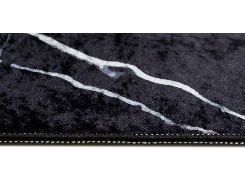 Kusový koberec TOSCANA Rim - černý/zlatý