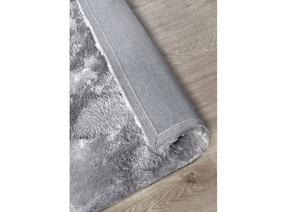Kusový koberec Cosy 106110 Silver z kolekcie Elle