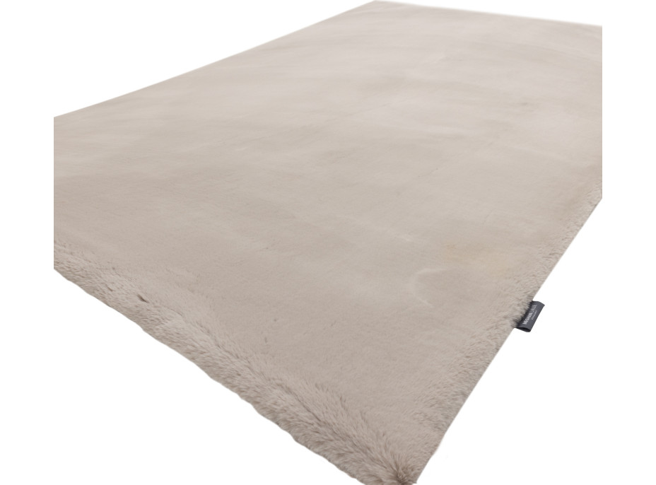 Kusový koberec Milestone 600 Taupe