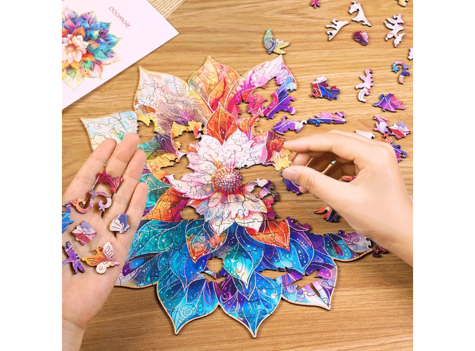 RoboTime Drevené puzzle Kvetinová mandala