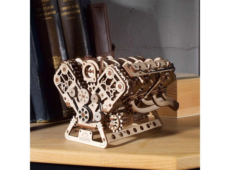 UGEARS 3D puzzle Motor V8, 776 dielikov