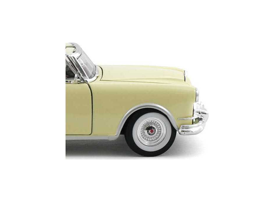 Welly Packard Carribbean (1953) 1:28 béžový