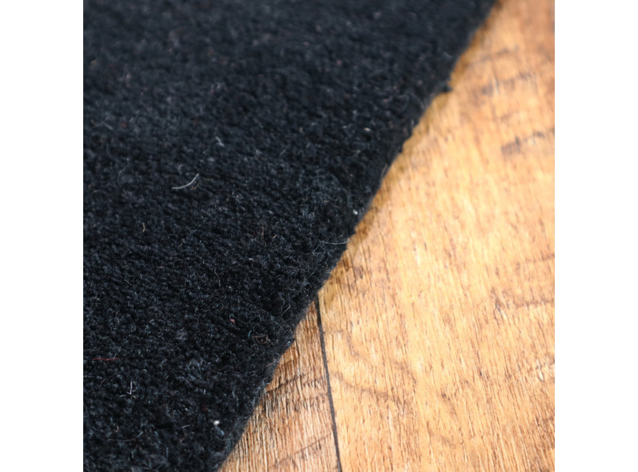 Ručne všívaný kusový koberec Asra wool čierna