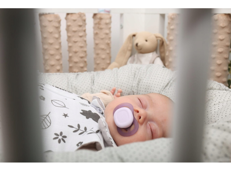 Obojstranné hniezdočko (kokon) pre bábätko - BABYMAM PREMIUM set 7v1 - Medvedík v oblakoch s béžovou minkou