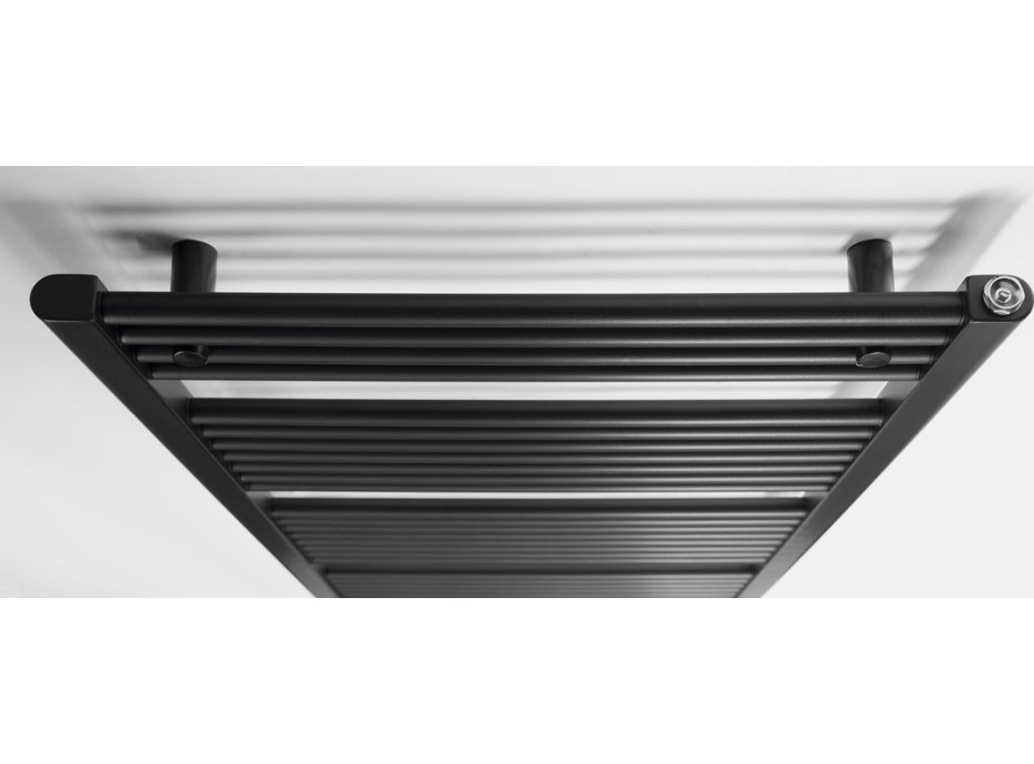 Aqualine DIRECT vykurovacie teleso s bočným pripojením 600x1320mm, čierna mat ILR36B