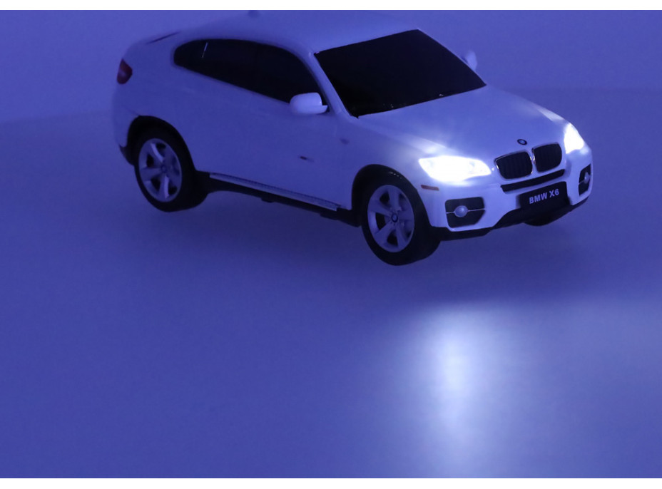 RC auto 1:24 BMW X6 - biele