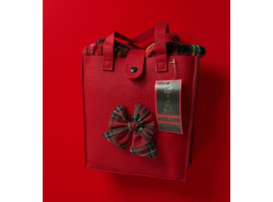 Deka LUXE Winter Moment v darčekovom balení 120x180 cm - červená/károvaná