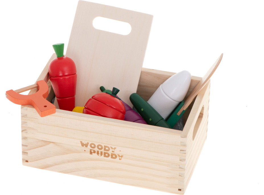 Drevená krájacia zelenina v krabici s príslušenstvom