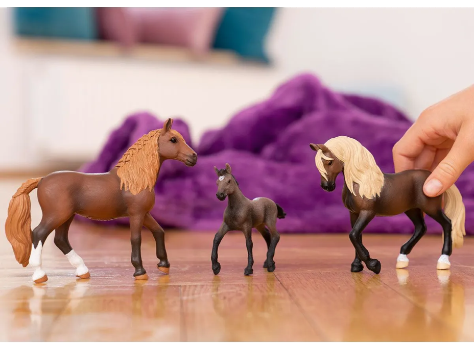 SCHLEICH Horse Club® 13954 Kôň Peruánsky paso - žriebä