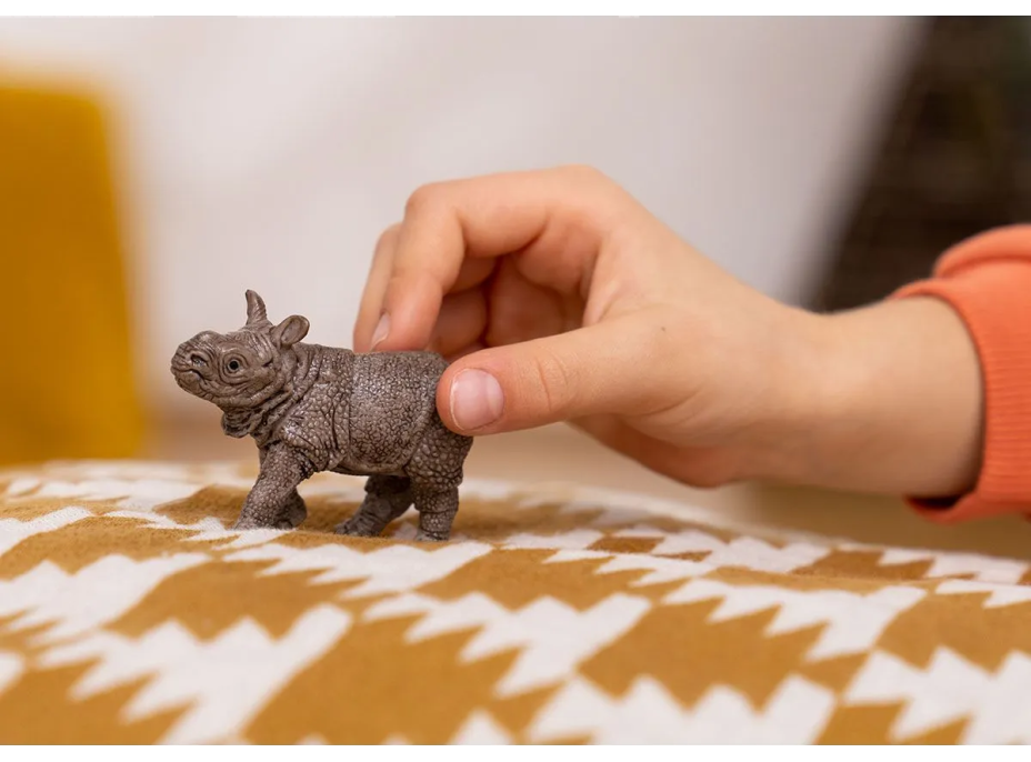 SCHLEICH Wild Life® 14860 Nosorožec indický - mláďa