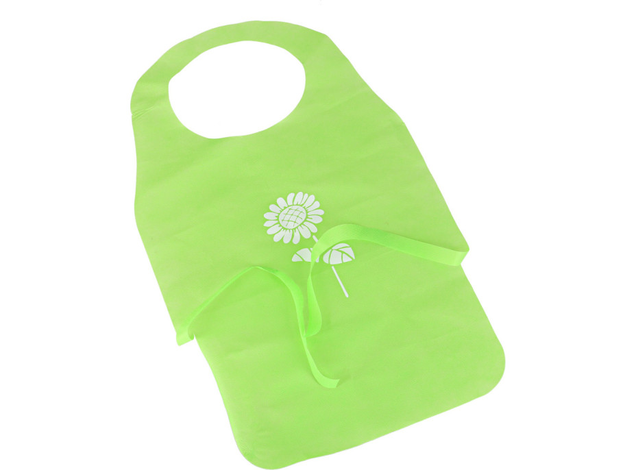 Hrnčiarsky kruh s hlinou a farbami