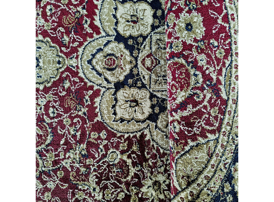 Kusový koberec NOBLE ornament oval - červený