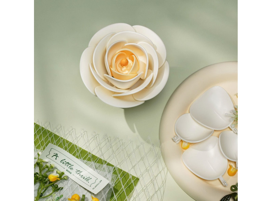 ROBOTIME Roker Floral Art: 3D puzzle Biela kamélia 63 dielikov