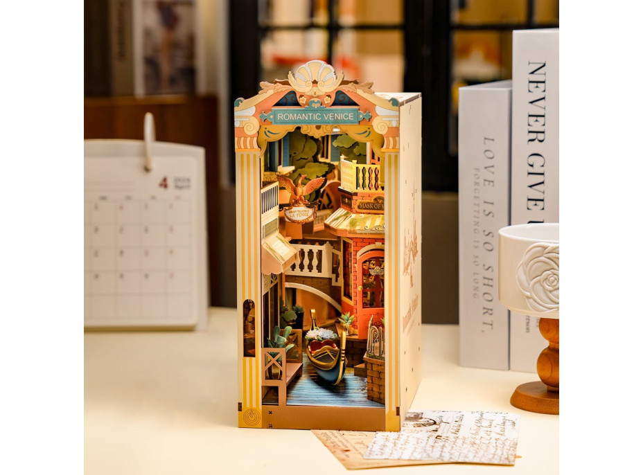 ROBOTIME Rolife DIY 3D Zarážka na knihy: Benátky s LED osvetlením 110 dielikov