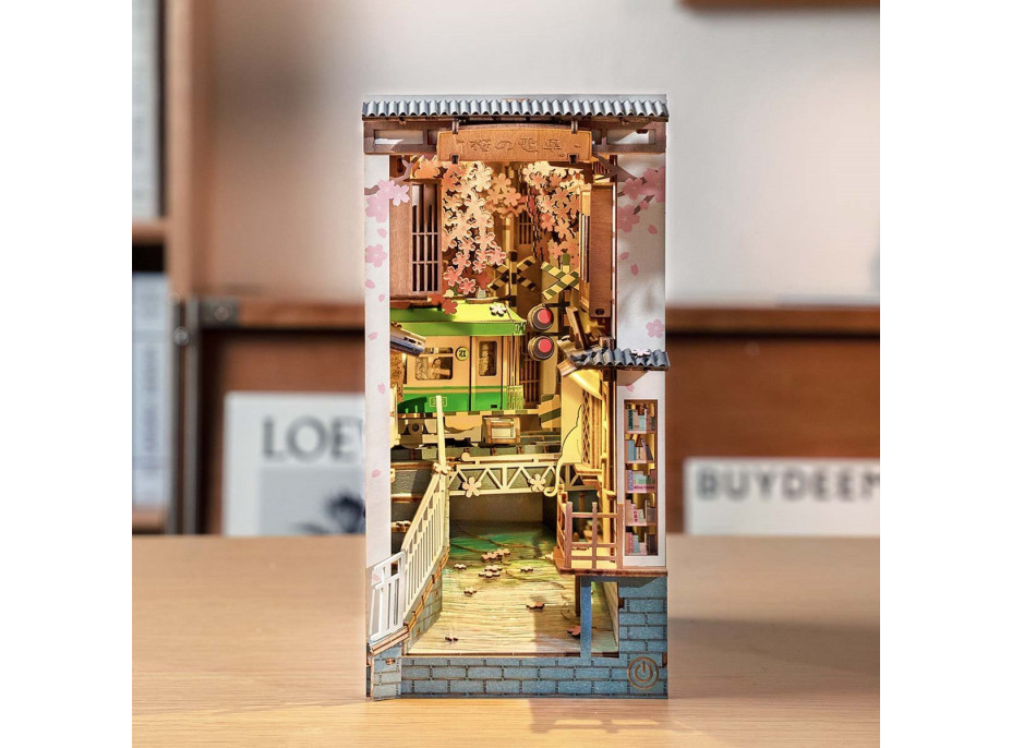 ROBOTIME Rolife DIY 3D Zarážka na knihy: Sakurová ulička s LED osvetlením 340 dielikov