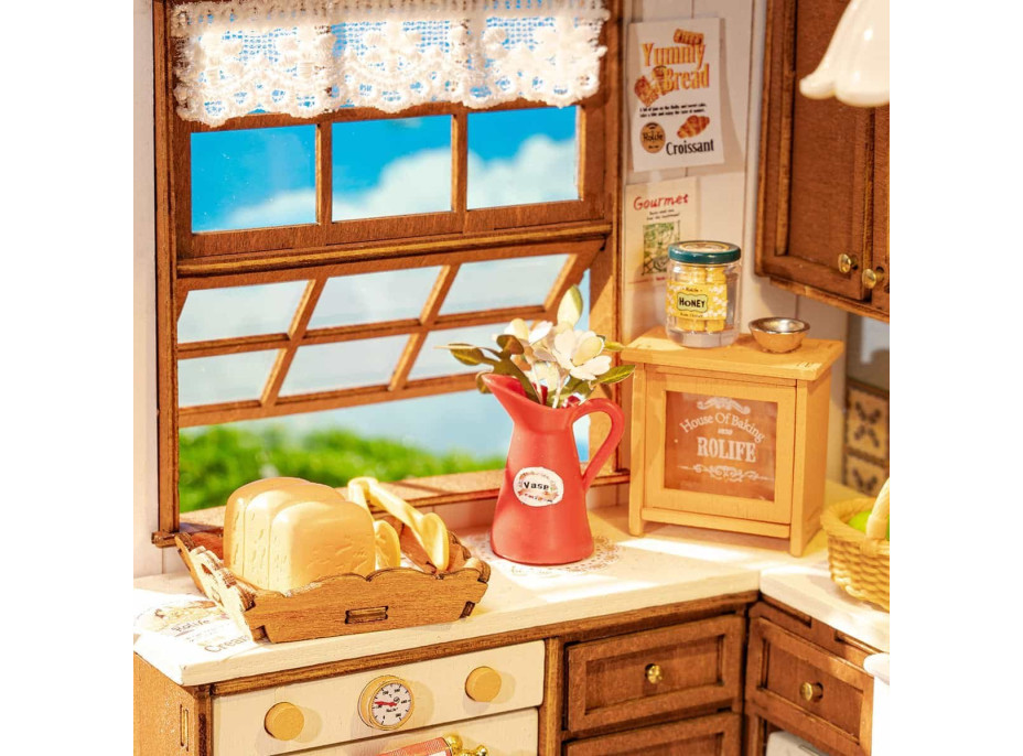 ROBOTIME Rolife DIY House: Pečenie v kuchyni s LED osvetlením