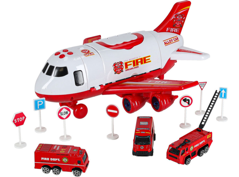 Transportné lietadlo + 3 hasičské vozidlá
