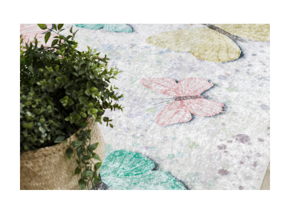 Detský kusový koberec Bambino 1610 Butterflies cream, 80x150 cm