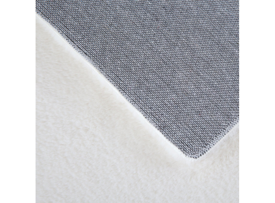 Kusový koberec Pouffy 5100 Cream